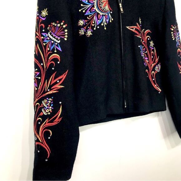 Signature Gordon & James Black Wool Colorful Embroidered Crop Jacket - Picture 10 of 15